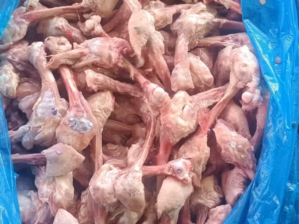 Продаю бройлерные мясные куриные трубчатые кости по 20 сом за кг