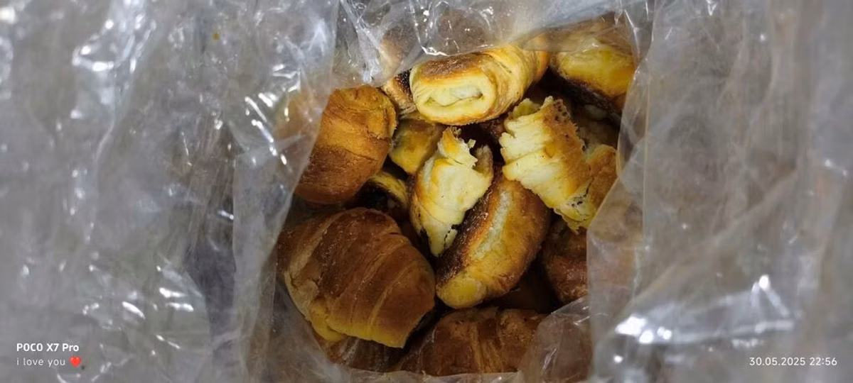 Продаю просроченные булочки для скота