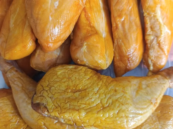 Продаю мясную продукцию колбасу, сосиски, окорочка, грудки, для