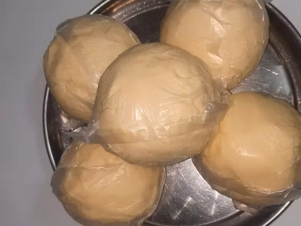 Təmiz nehrə yağı. özüm hazırlayıram. özüm inəklərimin məhsuludu.kq