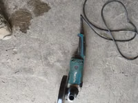 Makita Ga9020 Оригинал БУ - Встроенная металлическая полукруглая — 4-rasm