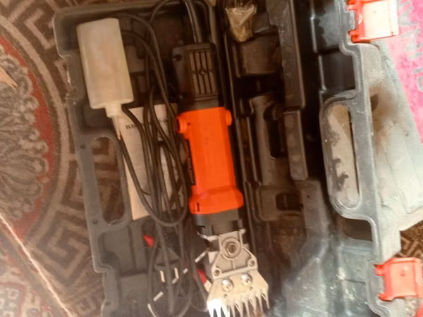 Электрическая машинка для стрижки овец (Electric Sheep Clippers) в