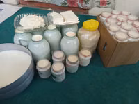 1 ltr --1 m 50 qəpik ( Süd ) 3 kq balon --4 m 50 qəpik (qatiq) 600 qr — الصورة 6