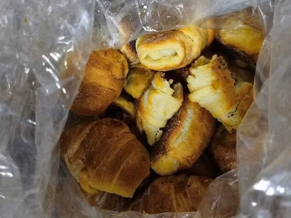 Продаю просроченные булочки для скота