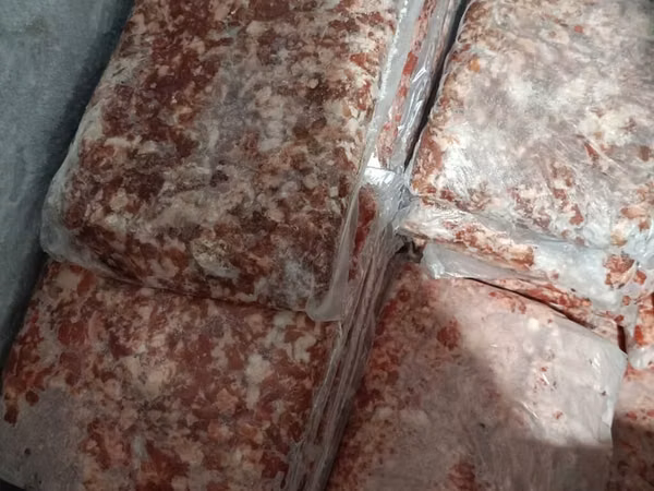 Продаю фарш из говяжьего и бараньего мясо в перемешку,средней