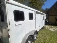 2009 Bison Coach 7280LQ Gooseneck Horse Trailer — фото 2