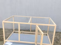 Taxta karkaslı, metal torlu geniş heyvan qəfəsi - Material: təbii — Foto 2