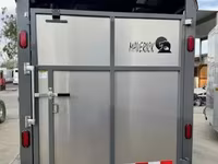 Maverick Trailers Standard Steel Horse Trailer — Foto 3