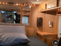 2004 Sundowner Trailers 8016 Sunlite 725 Grand Sierra Gooseneck Horse Trailer — الصورة 4