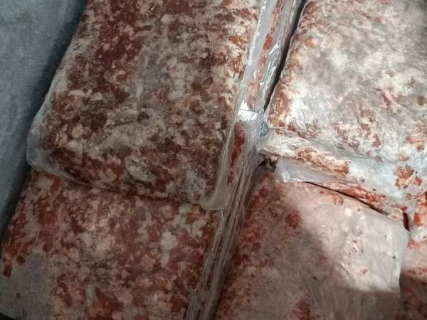 Продаю фарш из говяжьего и бараньего мясо в перемешку,средней